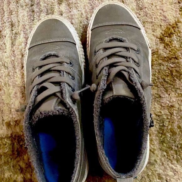 Shoes - Picture 1 of 1